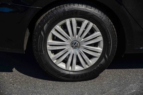 Used 2014 Volkswagen Passat 1.8T S image 9