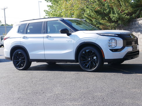 New 2025 Mitsubishi Outlander 4WD Plug-In Hybrid image 9
