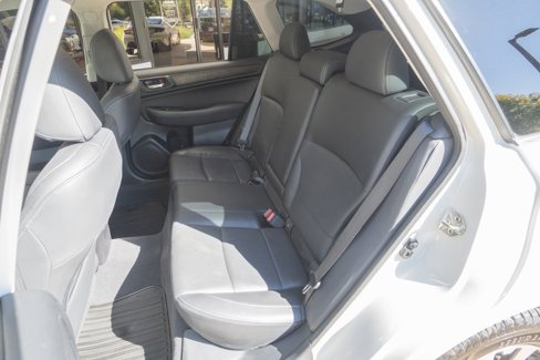 Used 2017 Subaru Outback 2.5i Limited image 17