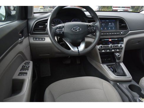 Used 2020 Hyundai Elantra SEL image 12