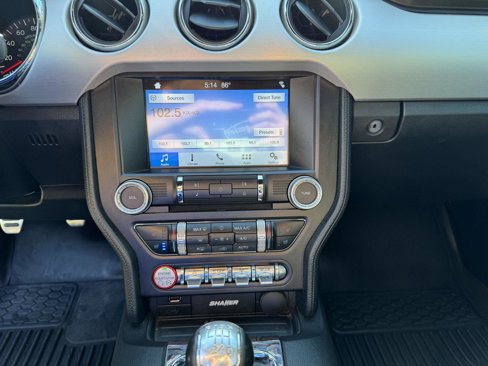 Used 2016 Ford Mustang Premium image 4