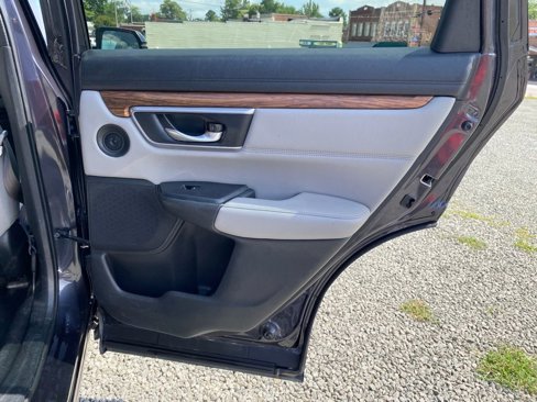 Used 2018 Honda CR-V Touring image 19