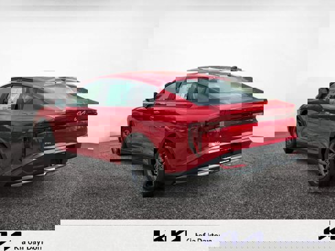 New 2025 Kia K4 LXS image 3