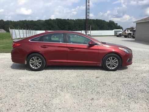 Used 2016 Hyundai Sonata SE image 2
