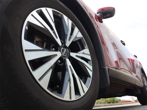 Certified 2023 Nissan Rogue SV image 11