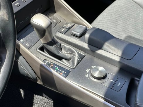 Used 2015 Lexus IS 250 image 18