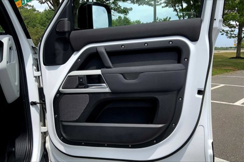 Used 2023 Land Rover Defender 110 S image 22