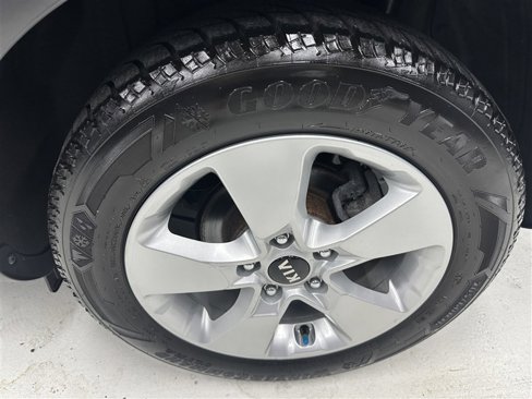 Used 2019 Kia Soul image 16