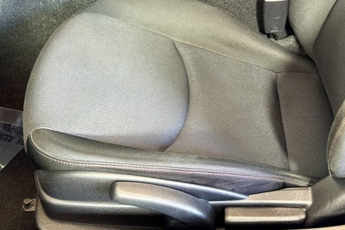 Used 2015 MAZDA MX-5 Miata Club image 16