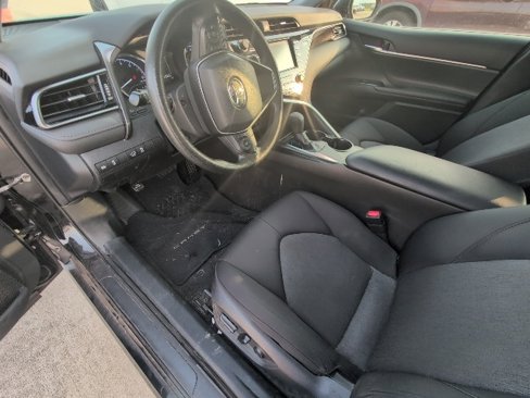 Used 2019 Toyota Camry LE image 15