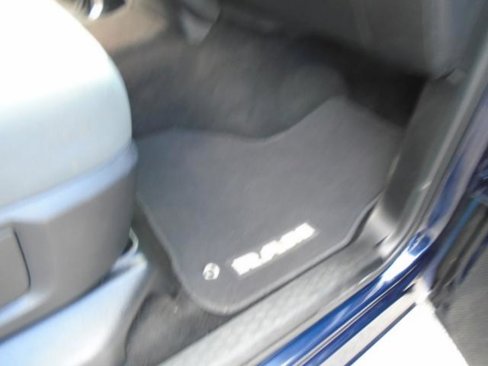 Used 2014 RAM 1500 Express image 25