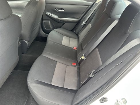 Used 2022 Nissan Sentra SV image 18