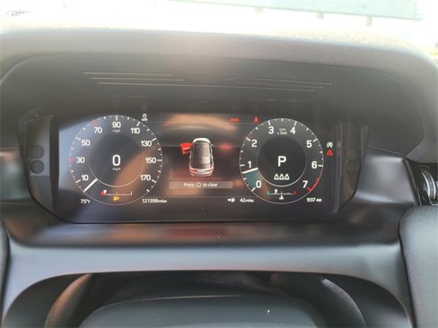 Used 2022 Land Rover Discovery Sport SE image 30