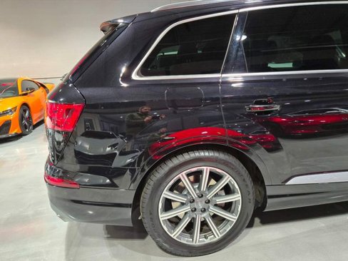 Used 2017 Audi Q7 3.0T Prestige w/ Prestige Package image 12
