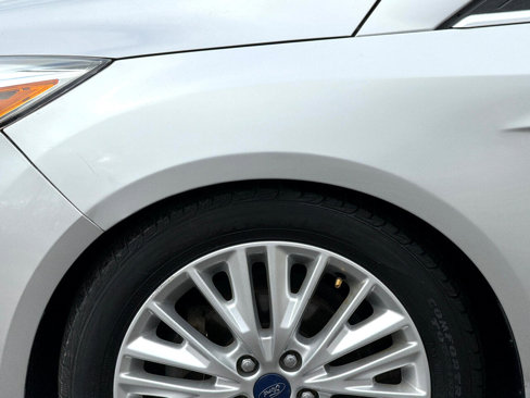 Used 2016 Ford Focus Titanium w/ Titanium Technology Package image 13