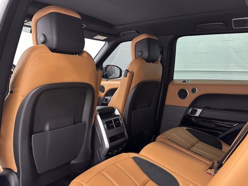 Used 2021 Land Rover Range Rover Sport HSE Dynamic image 14