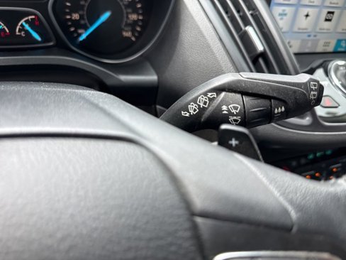 Used 2017 Ford Escape Titanium image 28