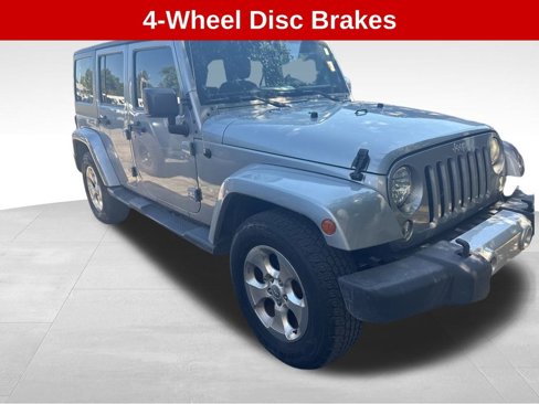 Used 2015 Jeep Wrangler Unlimited Sahara w/ Connectivity Group image 8