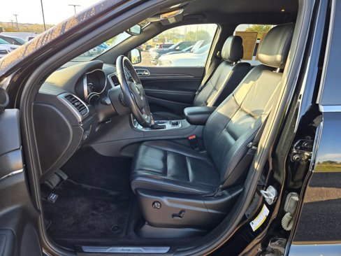 Used 2018 Jeep Grand Cherokee Limited image 13