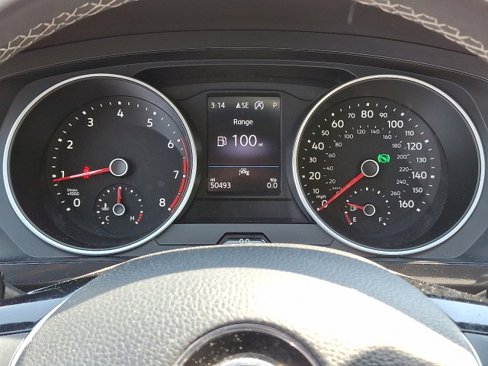 Certified 2021 Volkswagen Tiguan SE image 25