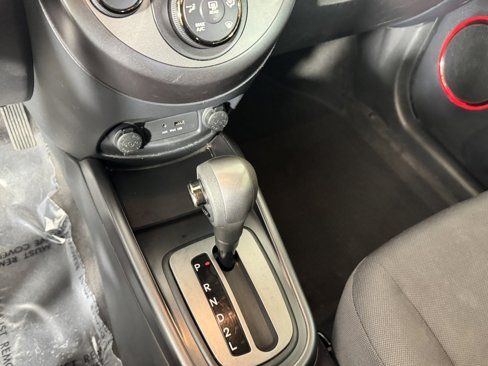 Used 2010 Kia Soul + w/ Audio Pkg image 20