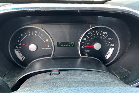 Used 2010 Ford Explorer XLT image 12