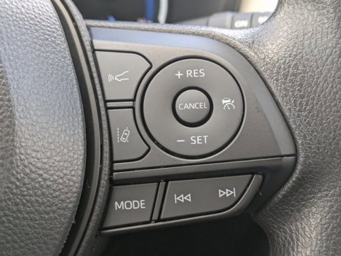 New 2025 Toyota RAV4 XLE image 30