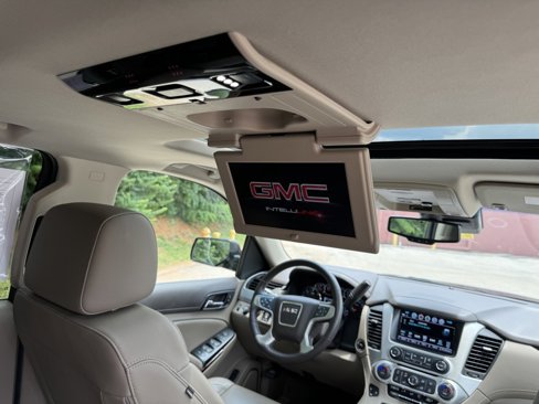 Used 2019 GMC Yukon SLT w/ Premium Edition image 21