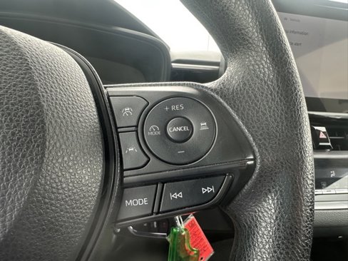 Used 2023 Toyota Corolla LE image 35