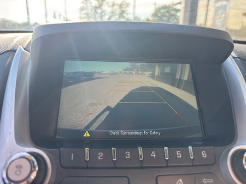 Used 2015 Chevrolet Equinox LT w/ Driver Convenience Package image 12