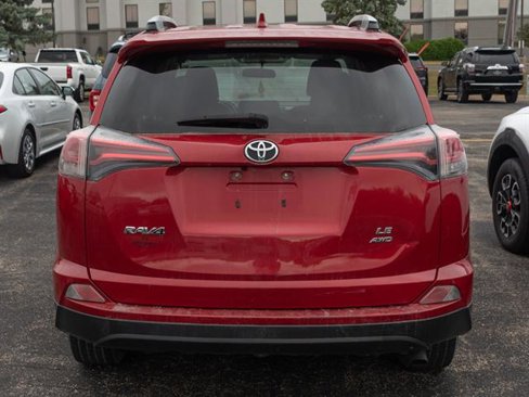Used 2016 Toyota RAV4 LE image 5