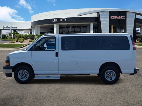 Used 2017 GMC Savana 2500 LT w/ LT Preferred Equipment Group image 29