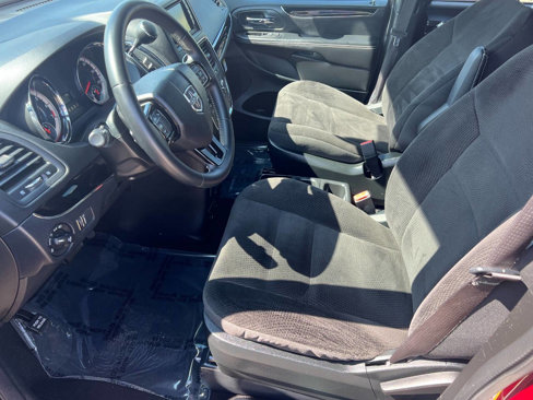 Used 2019 Dodge Grand Caravan SE image 10