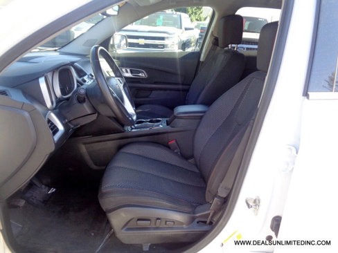Used 2017 Chevrolet Equinox LT w/ Convenience Package image 9