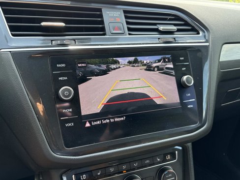 Used 2019 Volkswagen Tiguan SEL Premium R-Line w/ 3rd Row Seat Package image 21