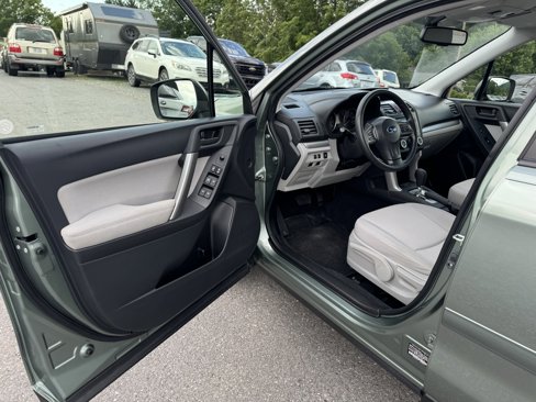 Used 2015 Subaru Forester 2.5i w/ Alloy Wheel Package image 8
