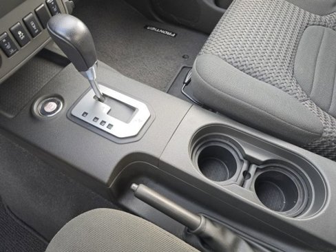 Used 2021 Nissan Frontier SV image 24