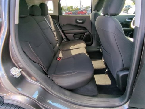 Used 2018 Jeep Compass Sport image 24