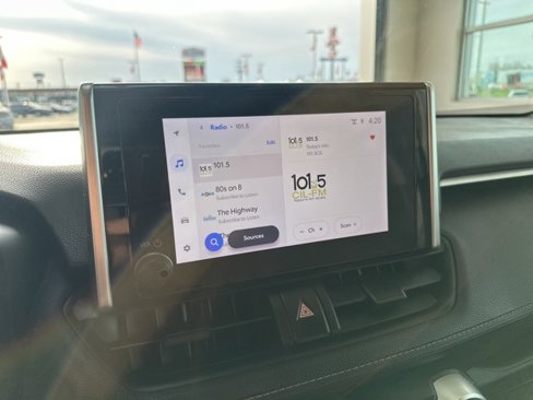 Used 2023 Toyota RAV4 XLE image 17