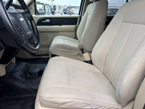 Used 2017 Ford Expedition EL XL image 19