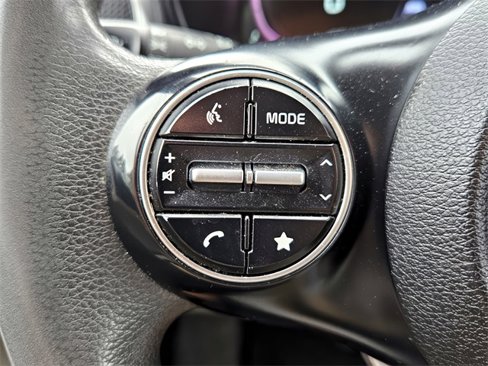 Used 2023 Kia Soul LX image 22