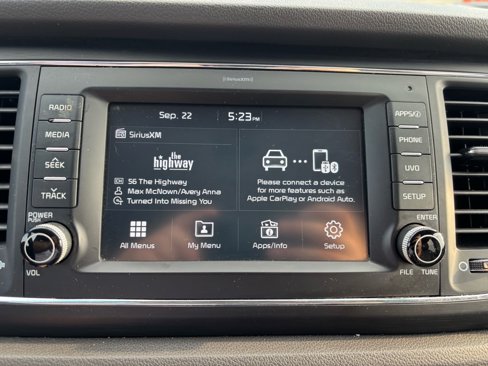 Used 2017 Kia Sedona LX w/ LX Essentials Premium Package image 32