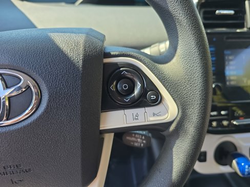 Used 2017 Toyota Prius Two image 17