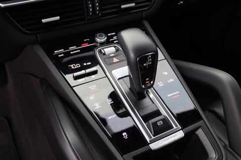 Used 2023 Porsche Cayenne image 26