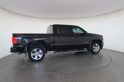 Used 2018 Chevrolet Silverado 1500 Custom image 21