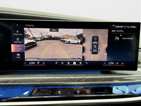 Used 2024 BMW 740i image 25
