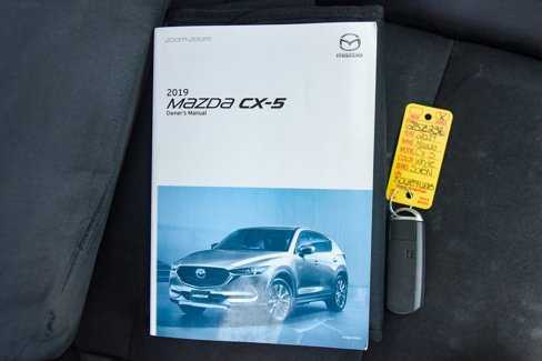 Used 2019 MAZDA CX-5 Touring image 21