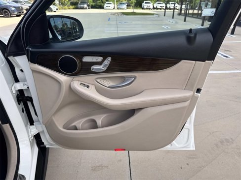 Used 2017 Mercedes-Benz GLC 300 image 13