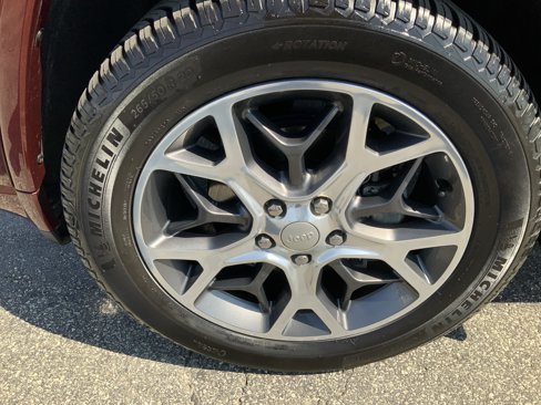 Used 2019 Jeep Grand Cherokee Overland image 9