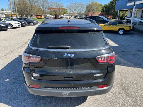 Used 2019 Jeep Compass Latitude w/ Popular Equipment Group image 6